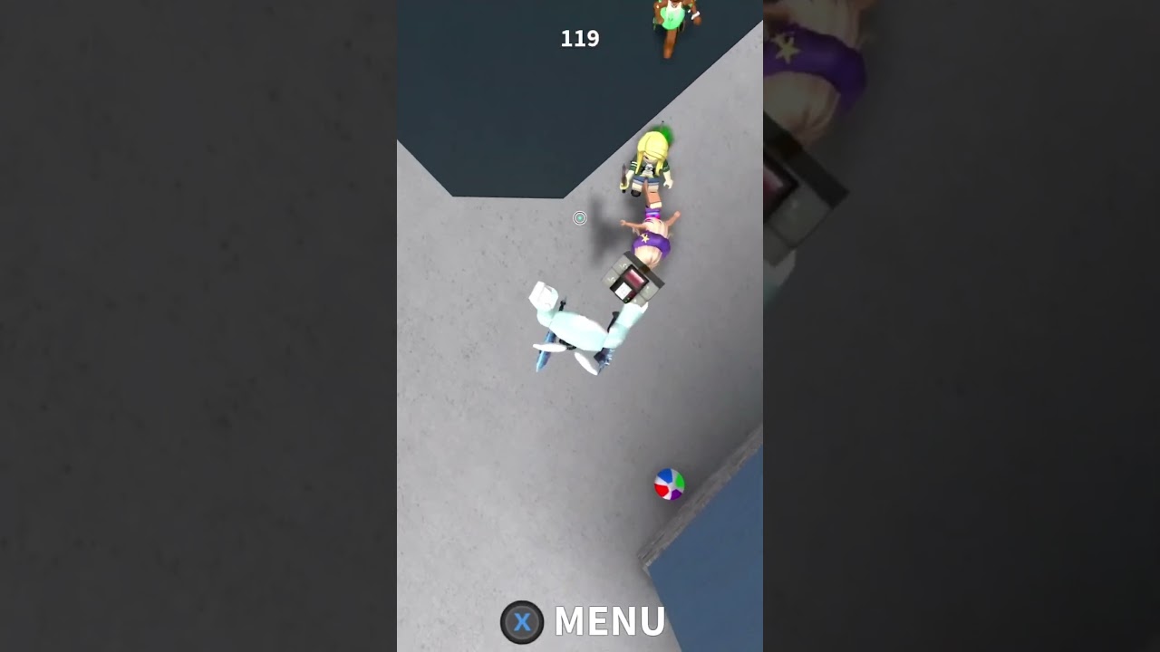 Beating a camper in mm2 #roblox #mm2 #controller #viral #xbox #gta5_fivem_tricks