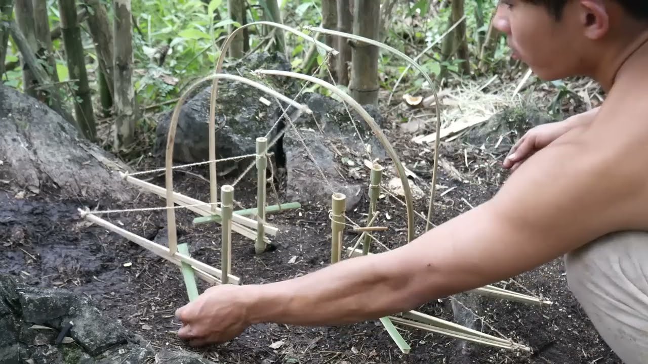 primitive skills to be looking for food in the jungle for survival episode 40 I got many rats