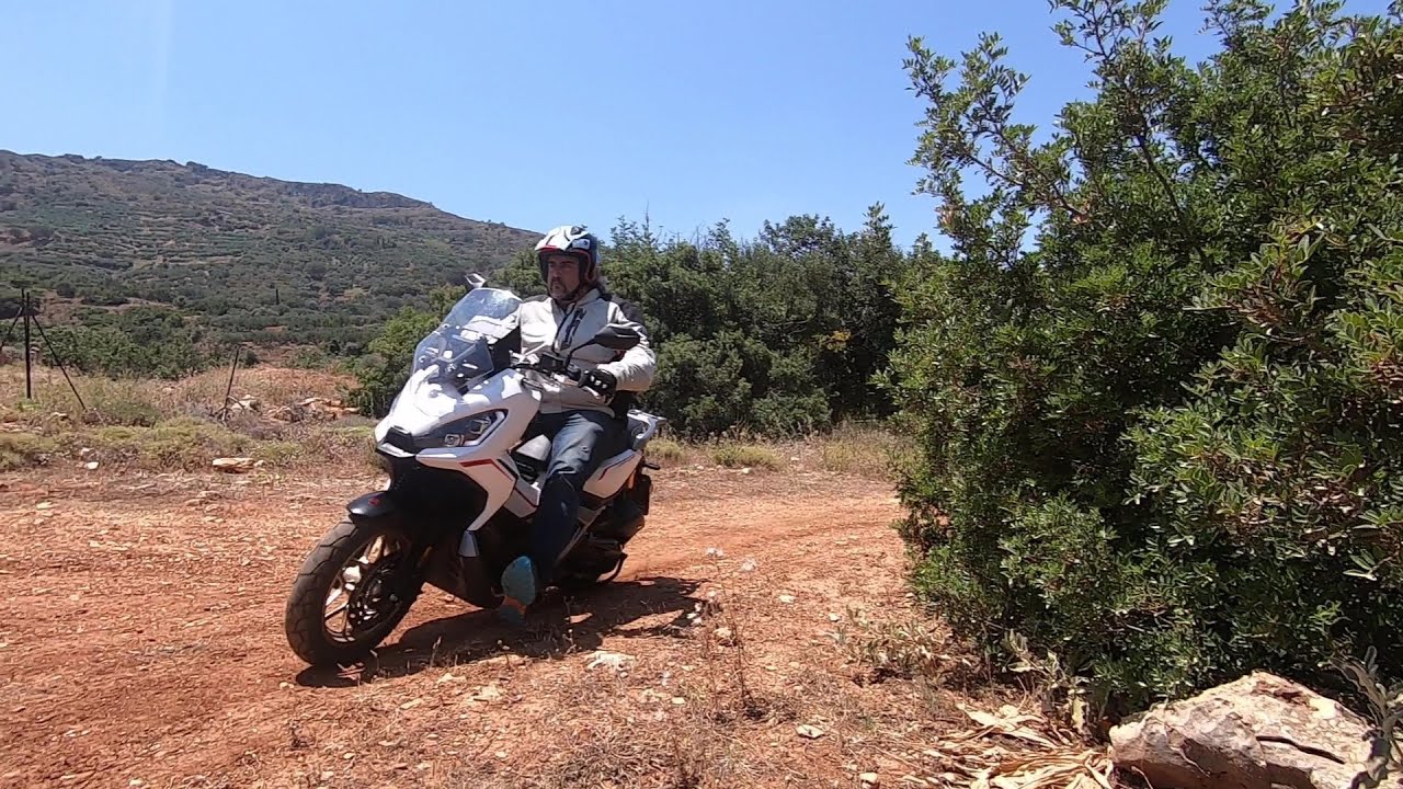 125cc adv scooters