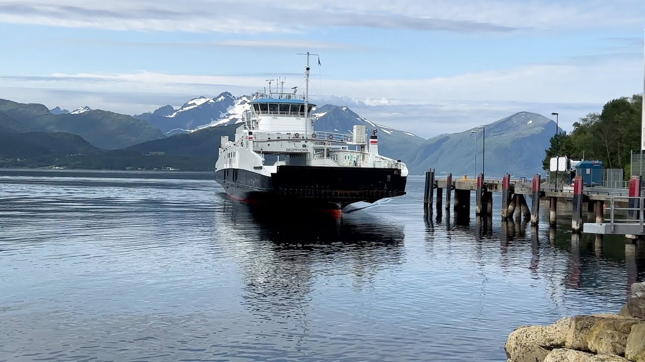 &Aring;lesund, Norway - Skopphorn Ferry Arrives in Magerholm (Sykkylven-Magerholm Ferry) (2022)