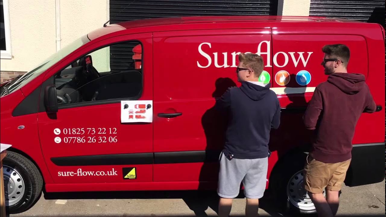 Vehicle signwriting at Vektor