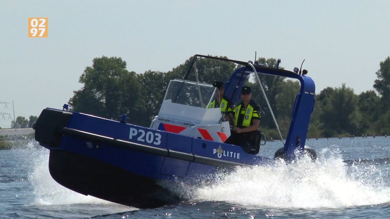 Politie heeft nieuwe boot voor Vinkeveense Plassen - 0297.nl