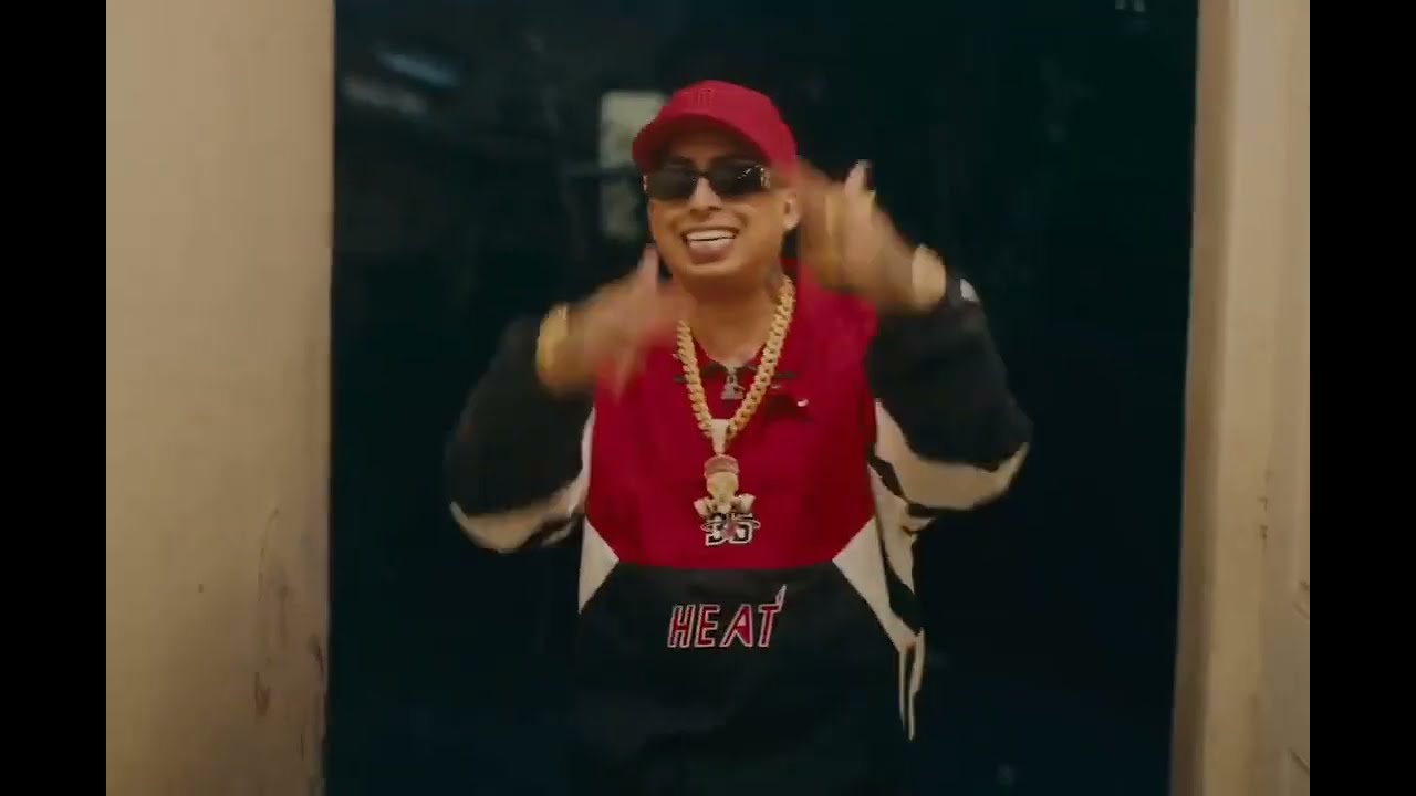 Anuel AA, &Ntilde;engo Flow - Sufro (Short Versi&oacute;n) [Video Oficial]