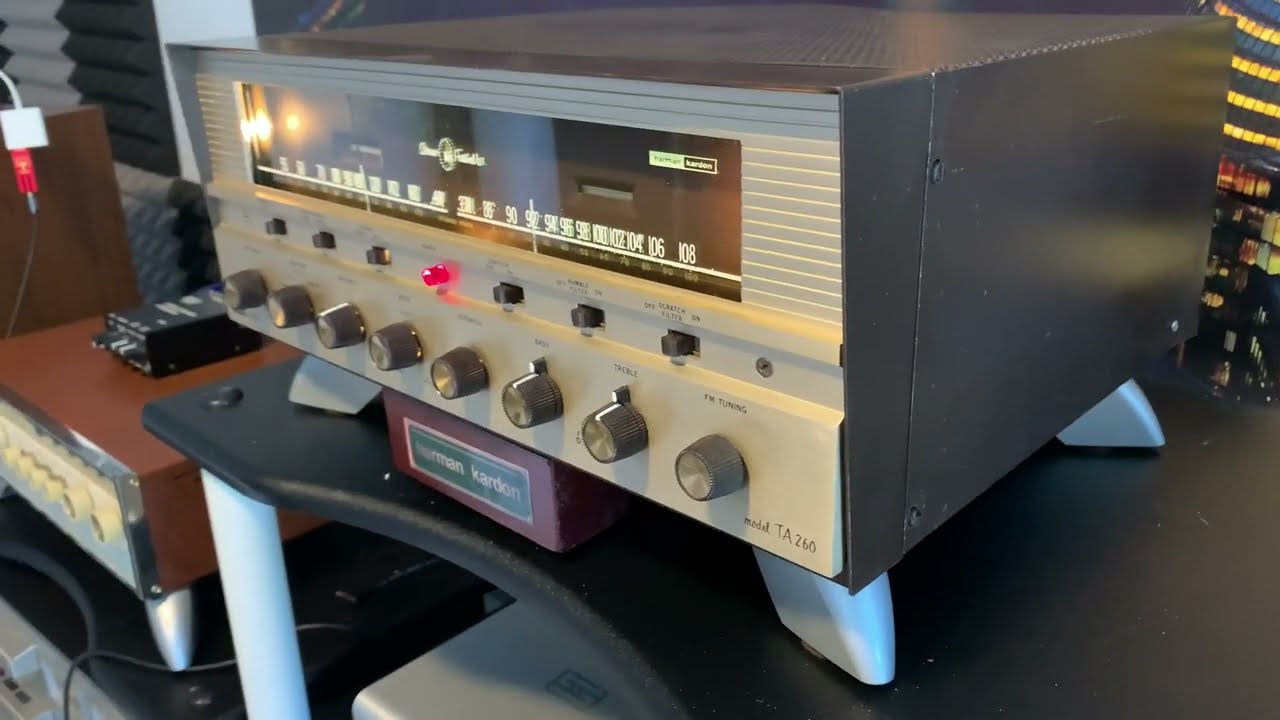 Harman Kardon TA-260 Tube Receiver.