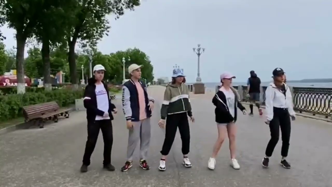 Ida Galich, ХЛЕБ - Капельки, но в Стране железных дорог!
