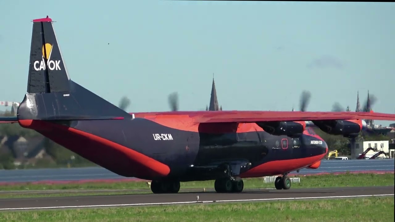 WELCOME RETURN ANNO 2024 : versatile classic CAVOK Antonov 12 , UR-CKM , Ostend Airport