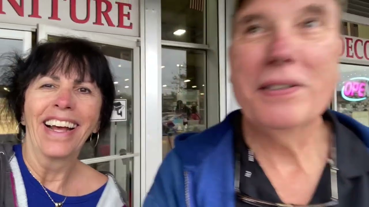 Van Go-ers go thrifting in Florida
