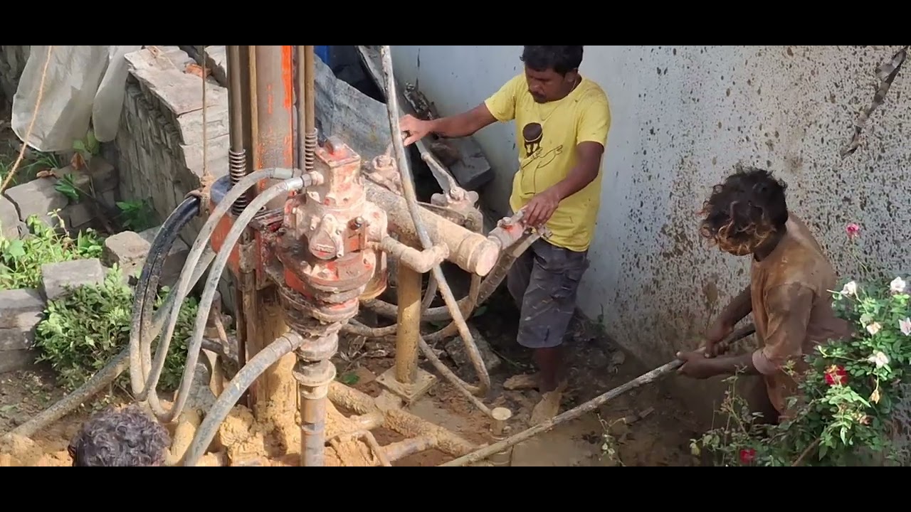 Borewell drilling in my home 4 inch borewell drilling borewell machine 🚍