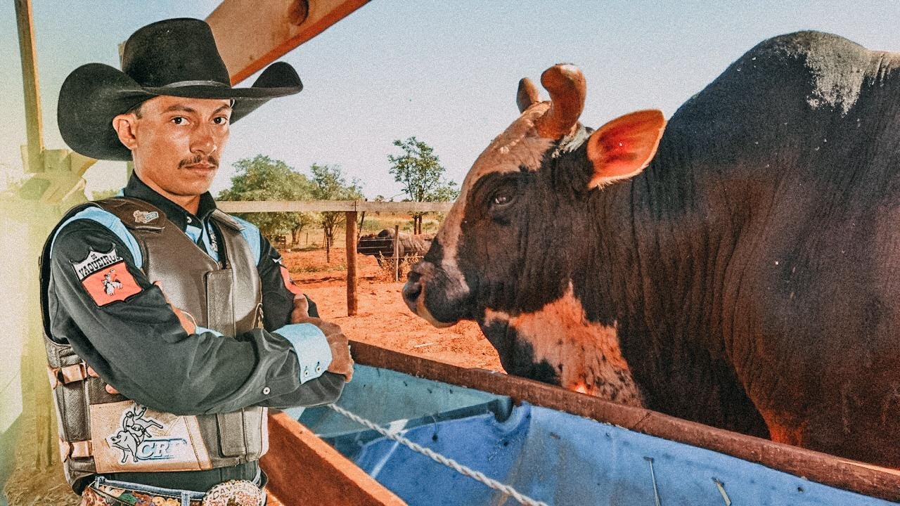 Touro SISTEMA e Júlio César Rodrigues (BOB) no Treino da Cia. New Bulls