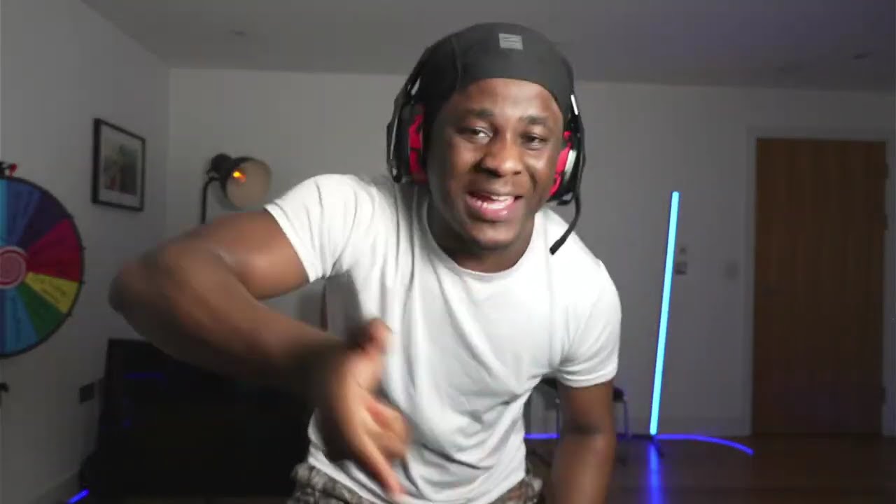 W FULL TIME STREAMER W FULL DAY REACT W DAY 54/365 DAYS