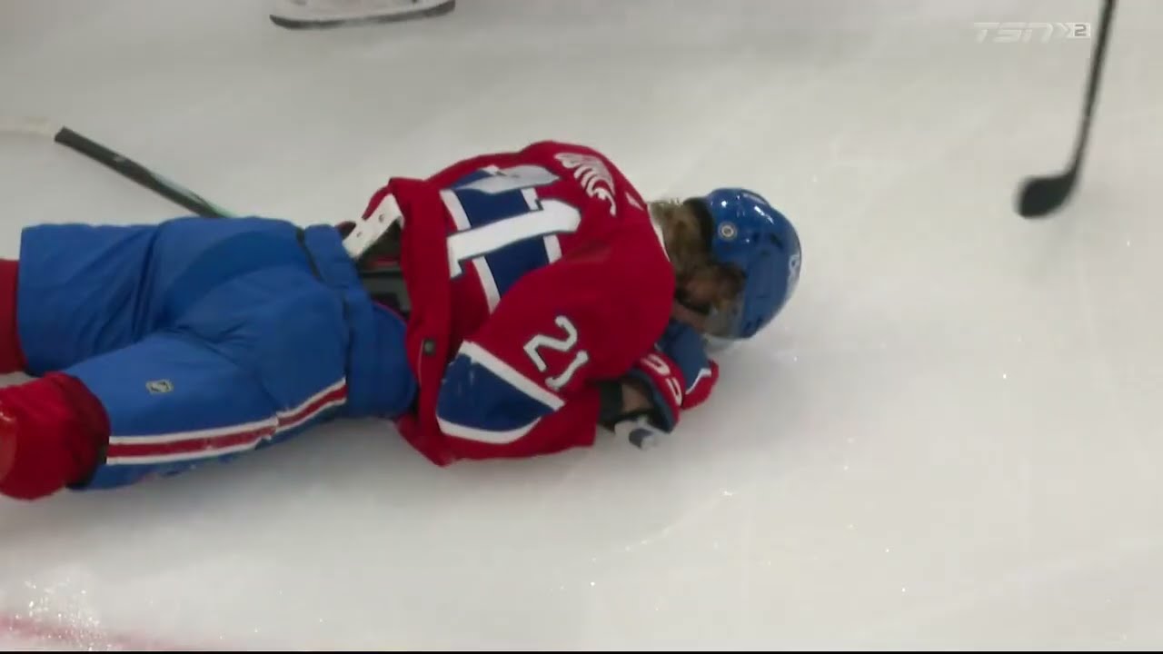 Nikita Kucherov hits Kaiden Guhle from Canadiens and sends him to the locker room (4 apr 2024)