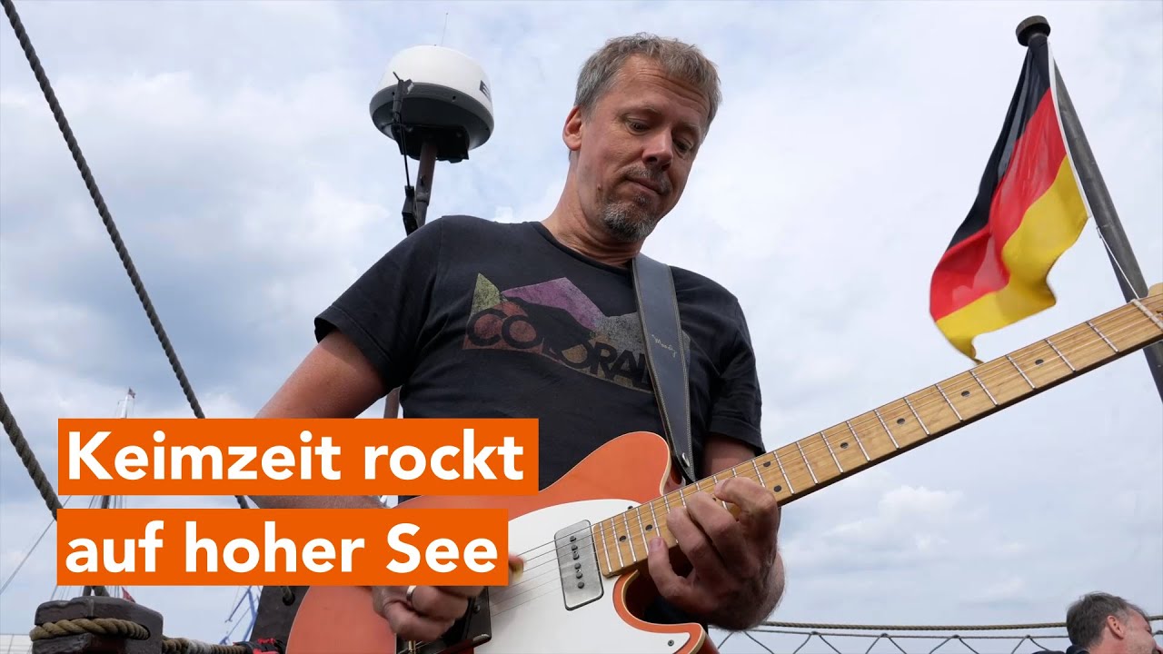 Kultband Keimzeit rockt Kogge Wissemara auf Hanse Sail Rostock