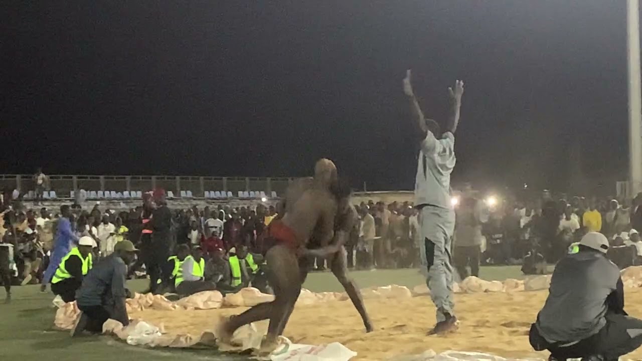 Final poids lourd lamb 10 millions Toubakouta vs Paul manette 