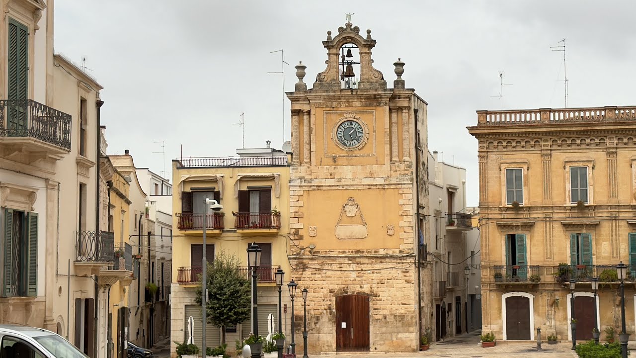 Italy, Puglia, Acquaviva delle Fonti & Locorotondo, Palazzo de Mari, Concattedrale di Sant'Eustachio