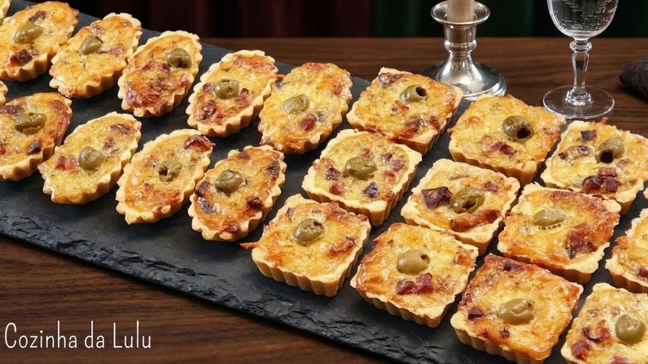 Mini Quiche de Queijo com Bacon:  Massa que Derrete na Boca
