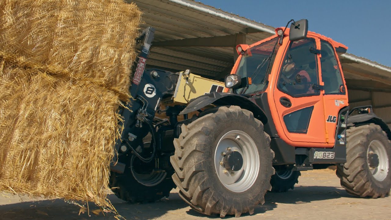 JLG® AG823—Ag Telehandler Testimonial | Dairy Farming