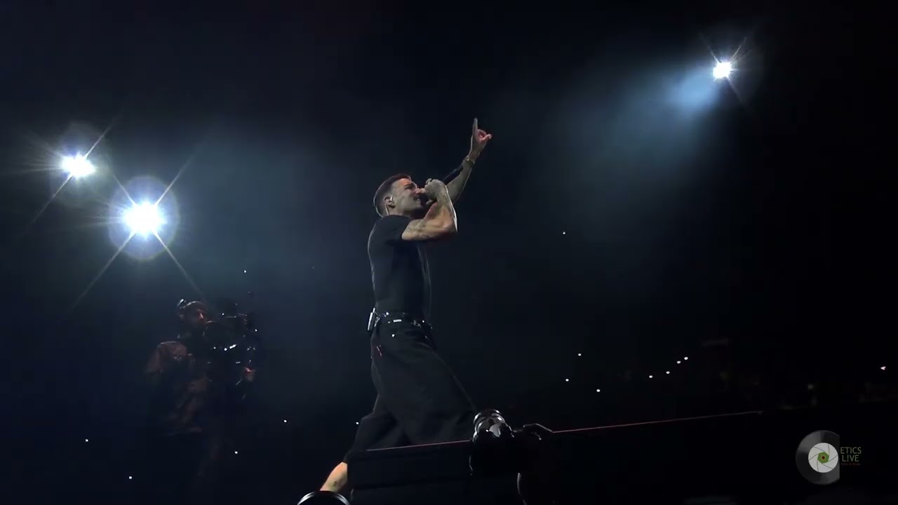 Rels B - Pa quererte  |  A new star World Tour ( Arena Monterrey, México )