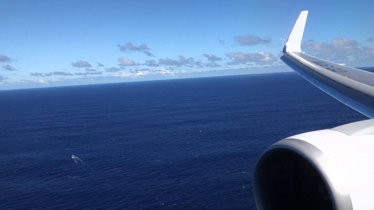 Landing at IPC on LAN 767-300 from SCL