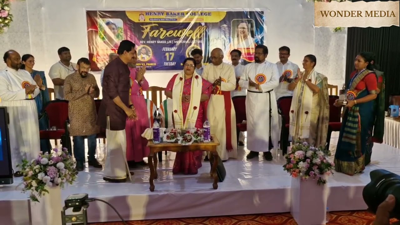  FAREWELL ഡോണ, ബീനറ്റീച്ചർമാർക്ക്ഡോ. എതിരൻ കതിരവനായിരുന്നു ചടങ്ങിലെ മുഖ്യാതിഥിയും ശ്രദ്ധാകേന്ദ്രവും!