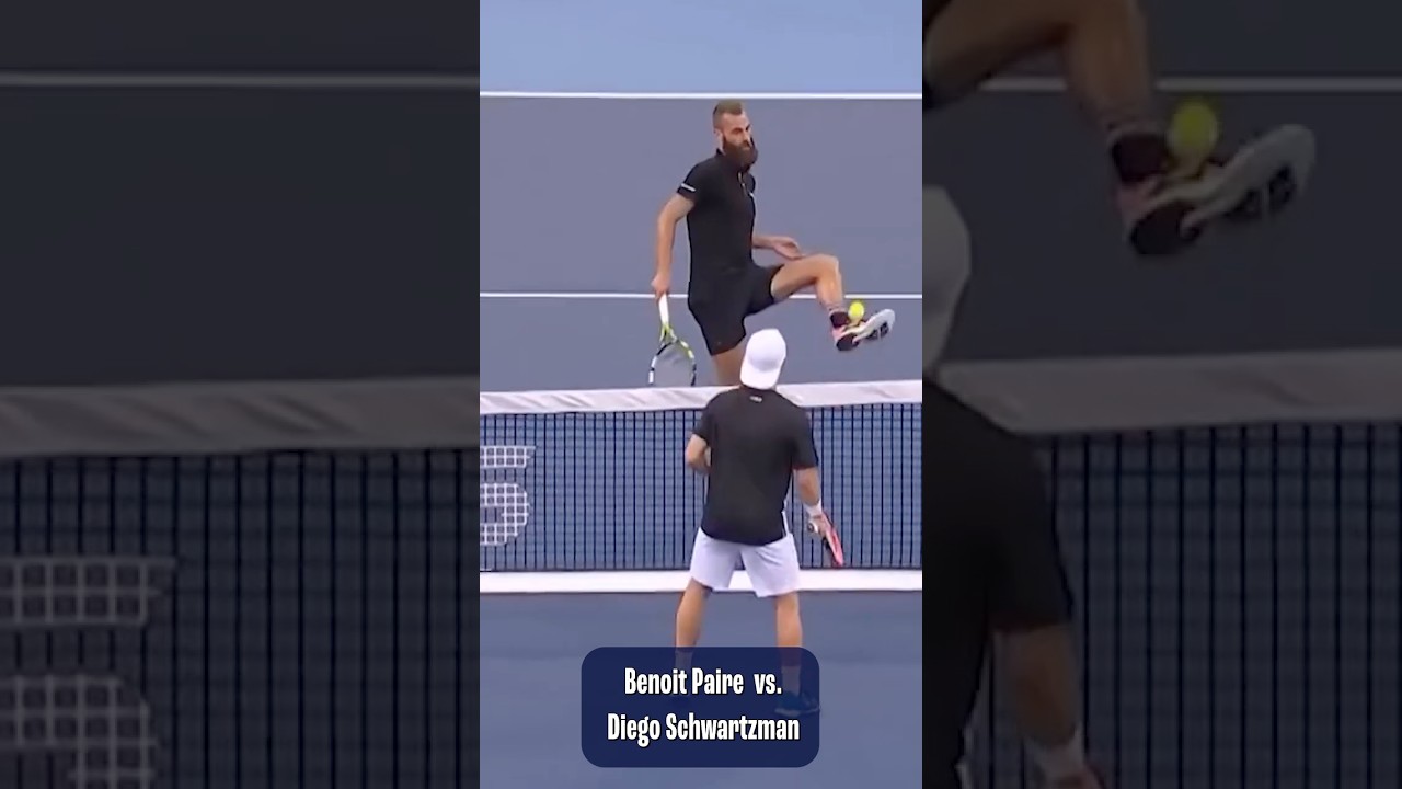 Beno&icirc;t Paire and Diego Schwartzman show crazy football skills at UTS 🔥⚽