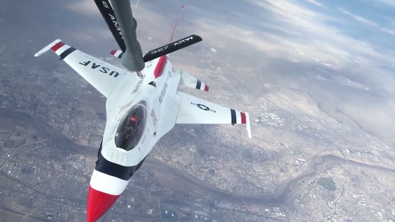 USAF Thunderbirds Aerial Refueling Enroute To The 2016 Daytona 500