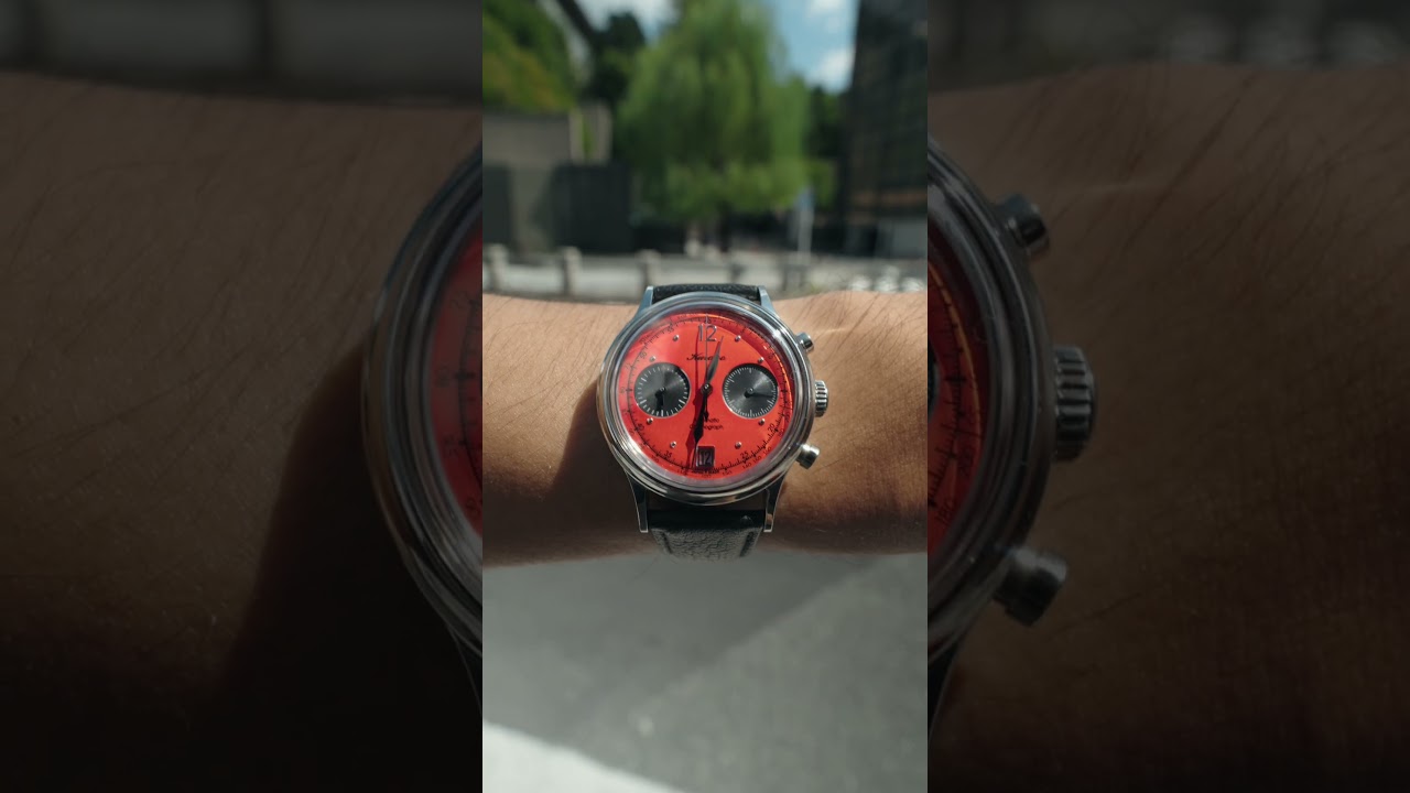 The Kurono Vermilion Chronograph &lsquo;SHU:朱&rsquo; reveals a different character with every change of light.