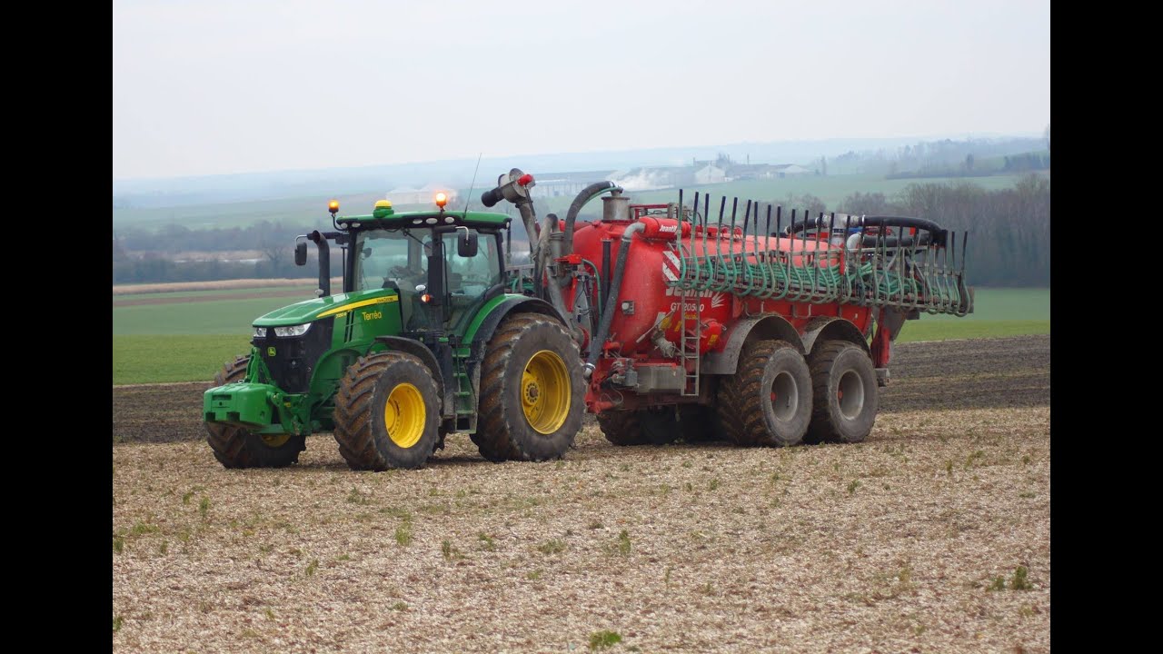 JOHN DEERE 7250 R et cuve JEANTIL GT 20500 à l' épandage de Digestat en 2016