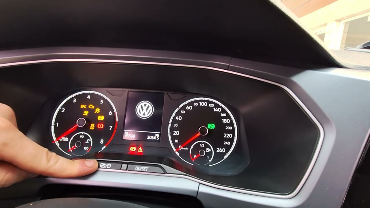 Borrar aviso de servicio de aceite e inspección en Volkswagen T-Cross