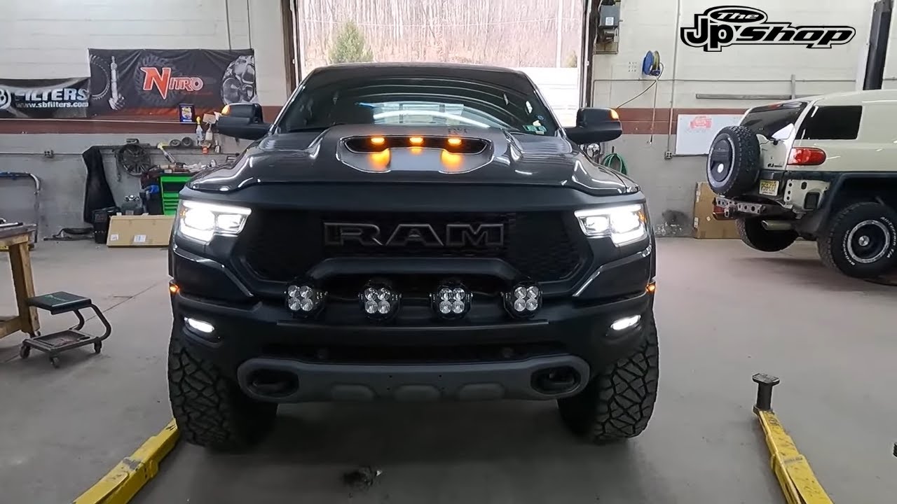 Мне пришлось сделать это с моим Ram TRX — комплект для выравнивания подвески и установка задней п...