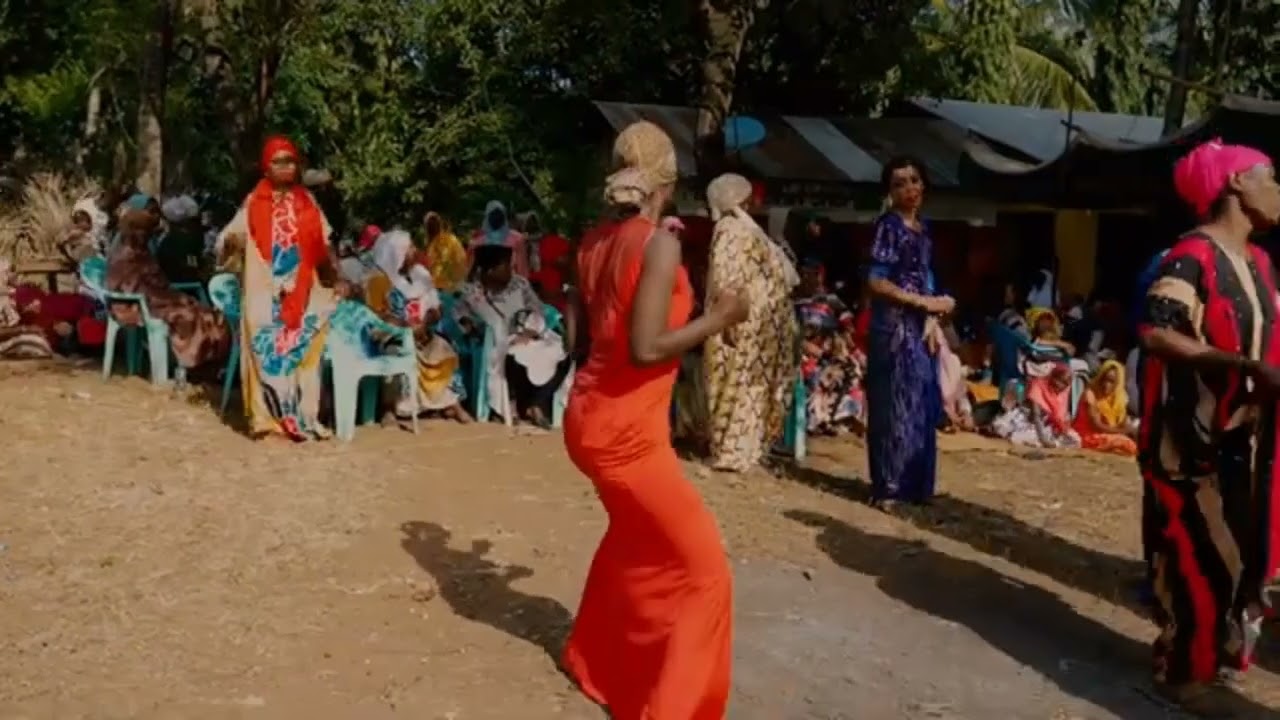 Taarab live performance at the wedding_ Kibao kata_Nampenda Kwa ishara.