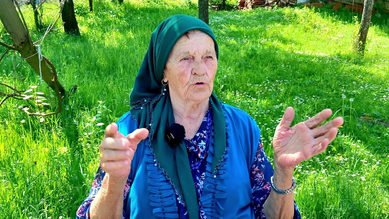 TITO NAM JE BIO KUM JER NAS JE BULO DESETERO U BABE I MATERE