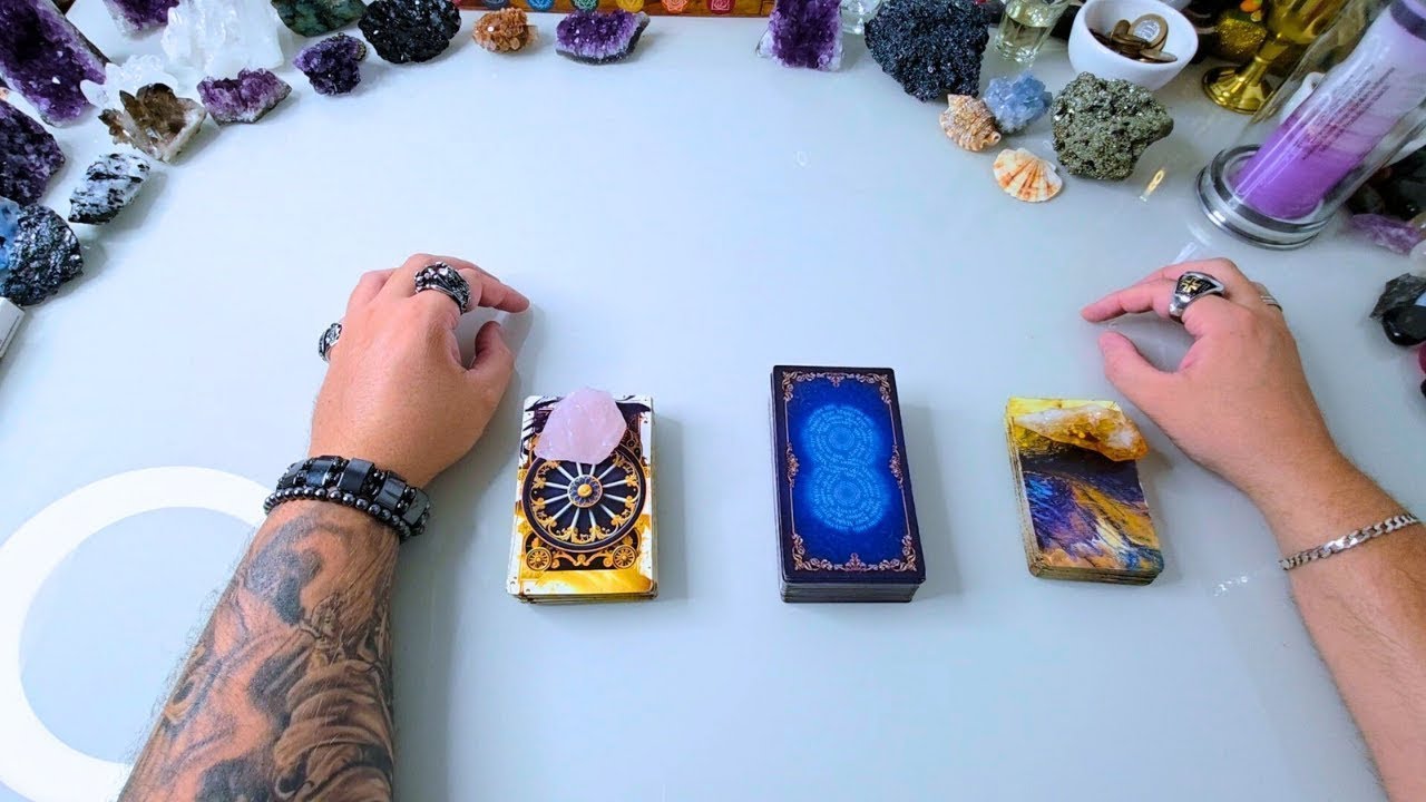Como Estão Os Pensamentos e Sentimentos Dele(a) AGORA Em Relação a Mim Tarot ✨COM OPÇÕES DE ESCOLHA✨