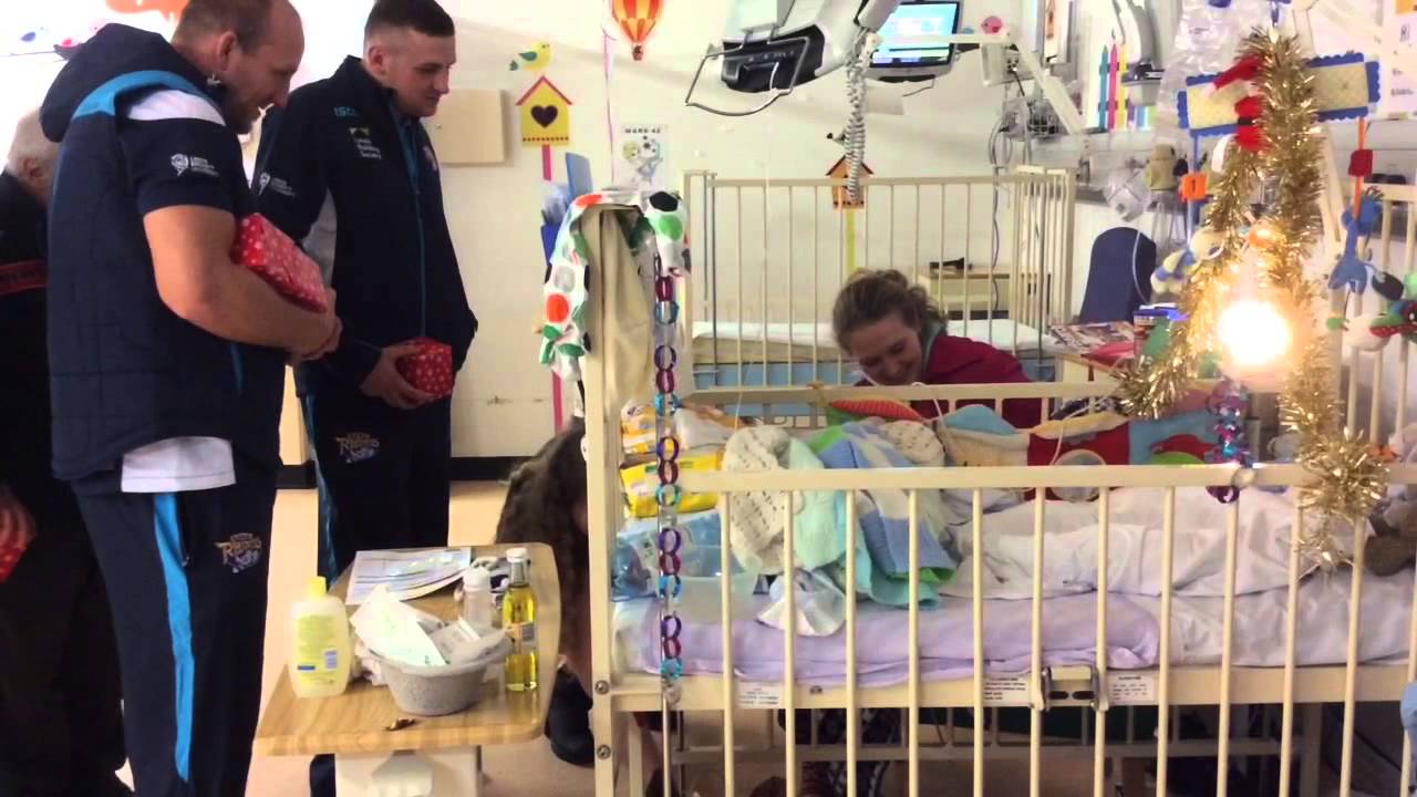 Rhinos visit to Leeds Children's Hospital at LGI 2015