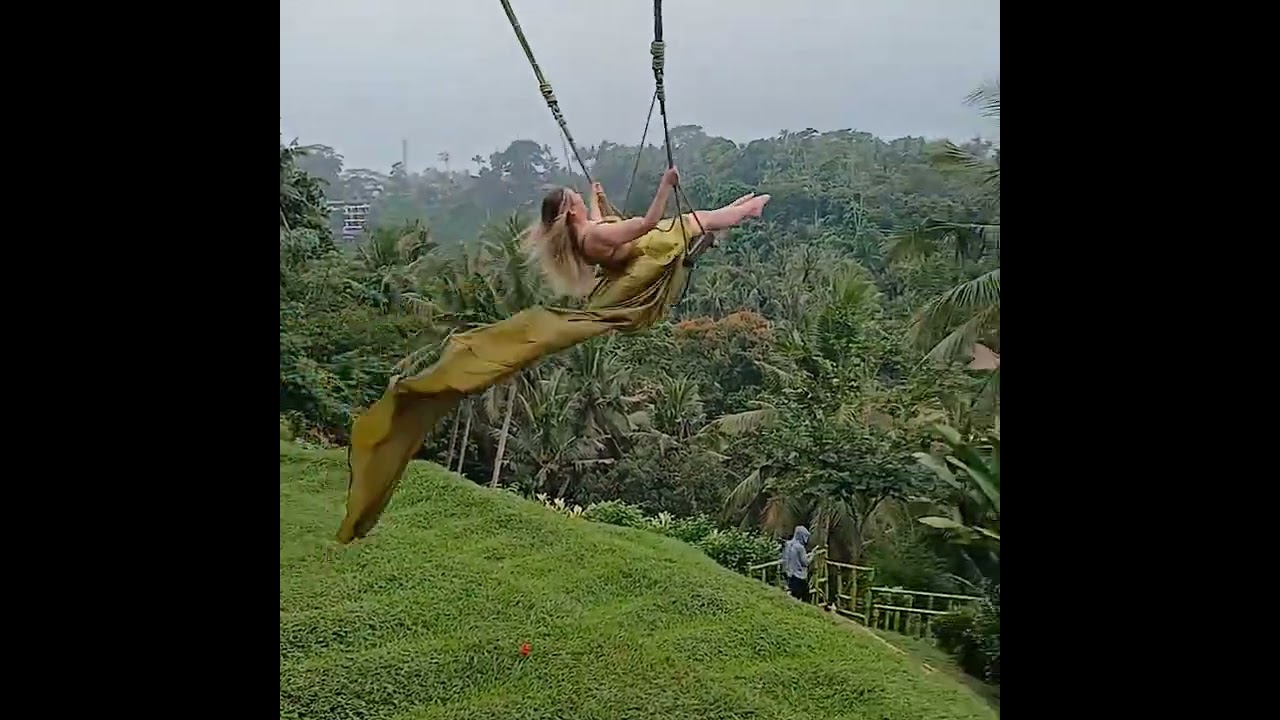 try the new Swing in the Bongkasa area, very Amazing place, Do you want try, Join with us