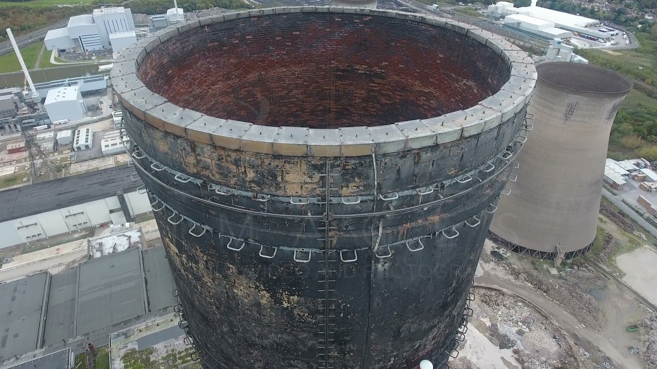 FERRYBRIDGE POWER STATION STACK
