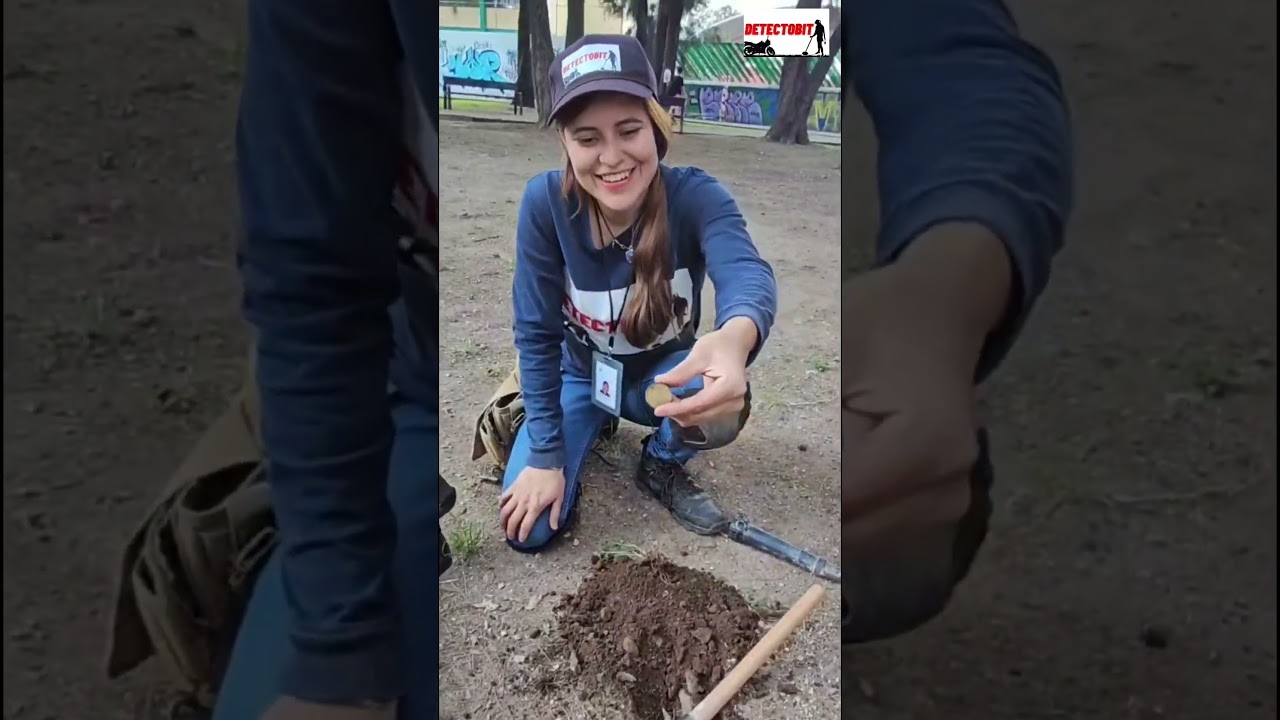 Hab&iacute;a muchas como ella enterradas😱🪙💰 #shorts #deteccionmetalica #adventure #aventura #trending #yt