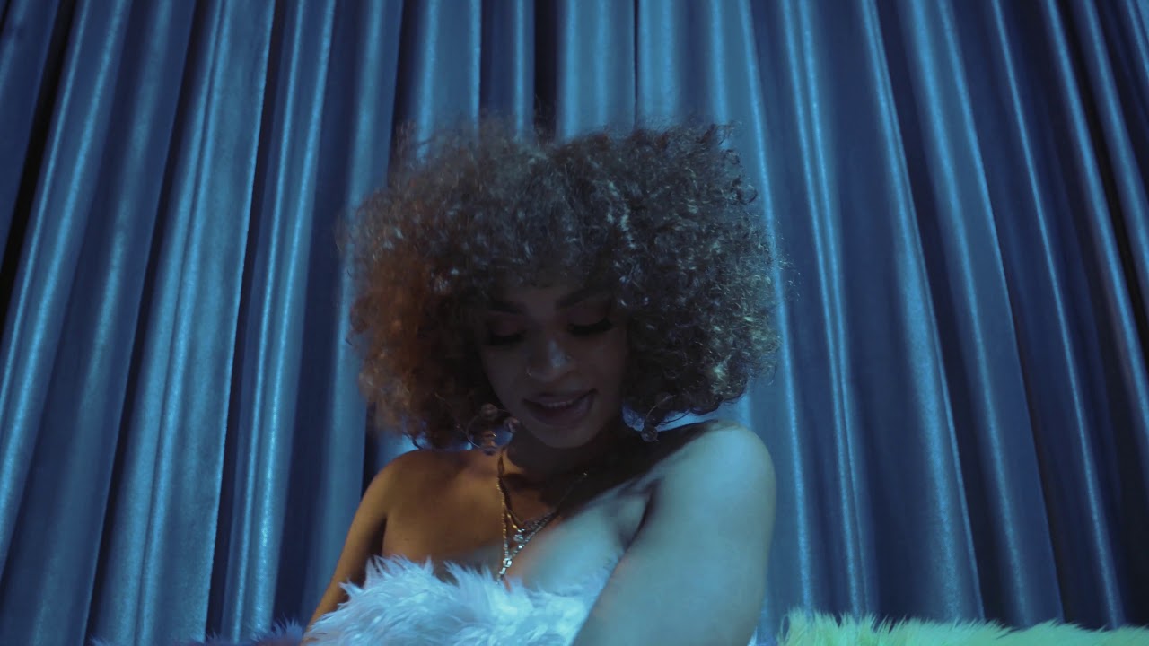 Melii - See Me (Official Music Video)