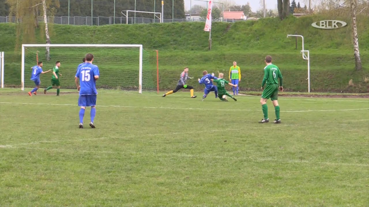 Fussball Derby 1. FC Zeitz vs. 1. FC Weissenfels Pietzonka Zimmermann Dietrich
