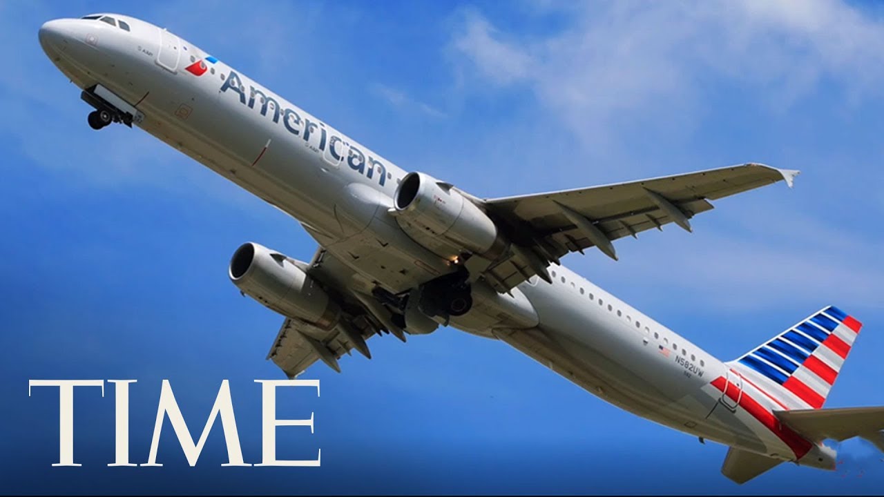 Pilots Say American Airlines Plane Rolled On Its Own And Hit A Sign During Takeoff | TIME