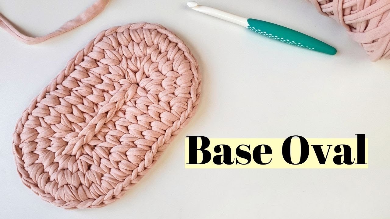 Base Oval de Crochê em fio de malha | por Ju quem fez