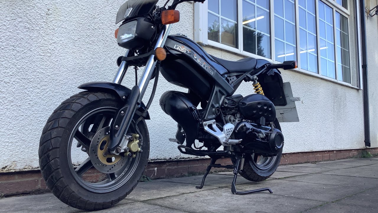 UPJ MOTORSPORT Suzuki TR 50 SW STREET MAGIC 50 cc 1998 R reg monkey bike quirky rare £1000