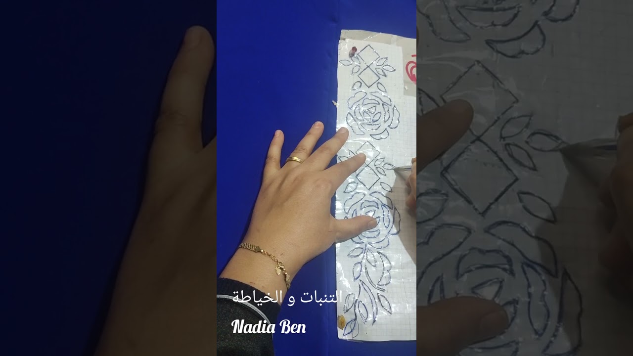 دخلي تشوفي كفاش تلصقي الفازلين على الثوب وتطبيق الرشمة على الثوب تحت طلب الاخوات 👍👍🥰🥰