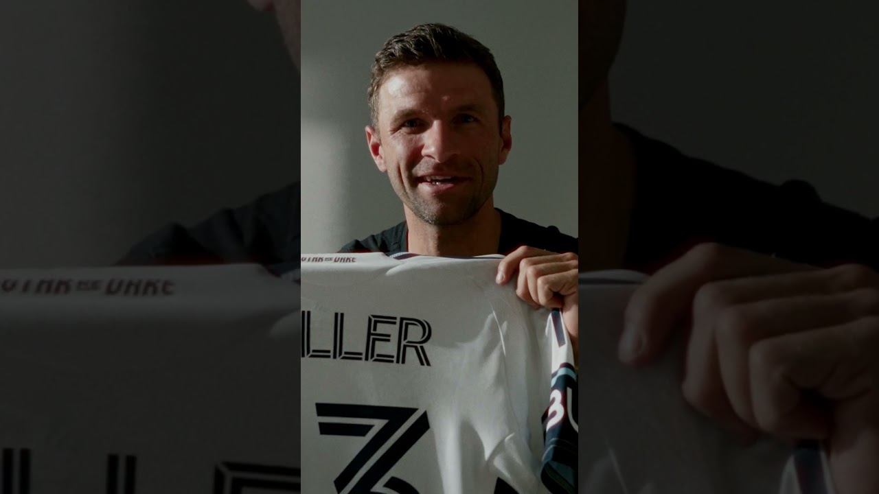 A legend arrives. The Raumdeuter is here. Willkommen, Thomas Müller! 🌊 