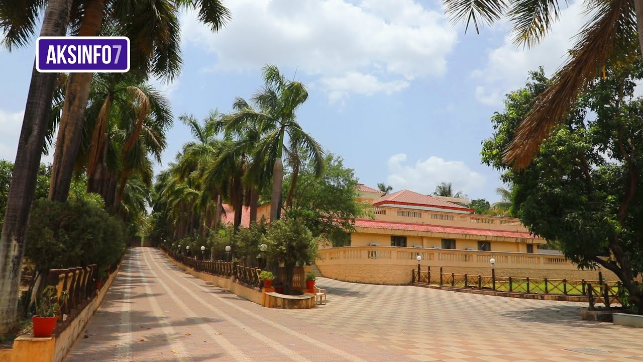 20 Acres Farm House
