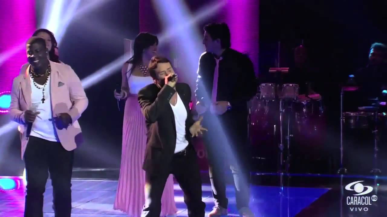 Equipo Montaner - canta Tan enamorados - La Voz Colombia - Shows en vivo - Temporada 1