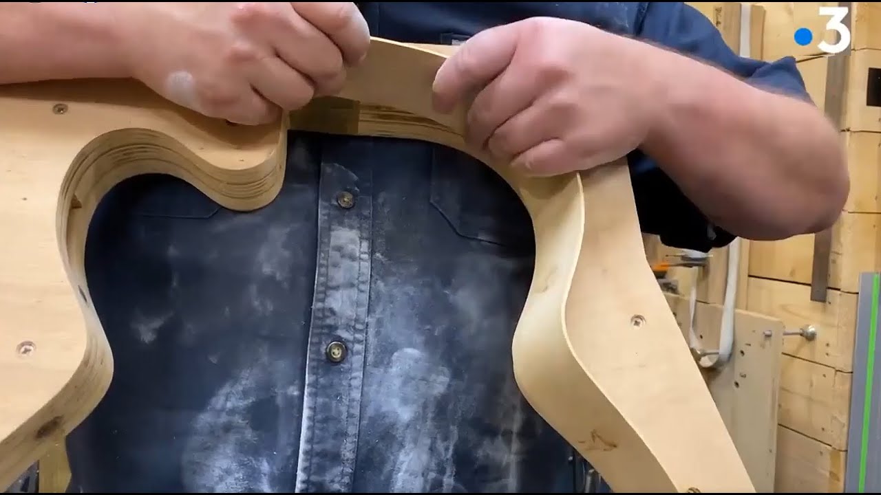 FRANCE3 Noa Culture Jean Raphael Guillaumie, luthier à Coursac Dordogne