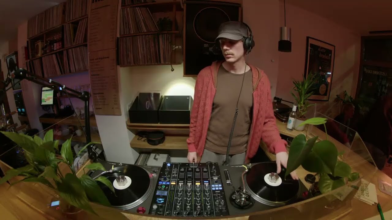 Recycling Wax Radio w/ Mojo | mono•radio