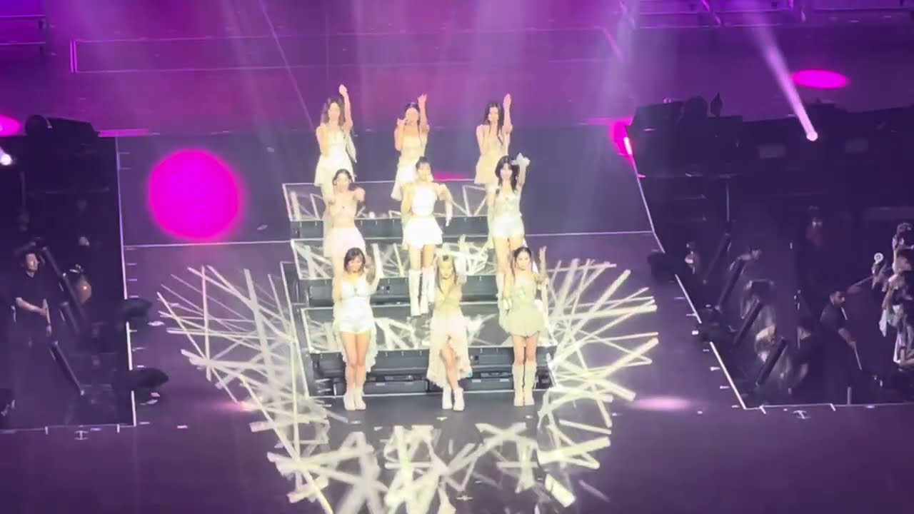 TWICE - The Feels  | “Ready To Be” 5th World Tour (Toronto) 230702 | FanCam
