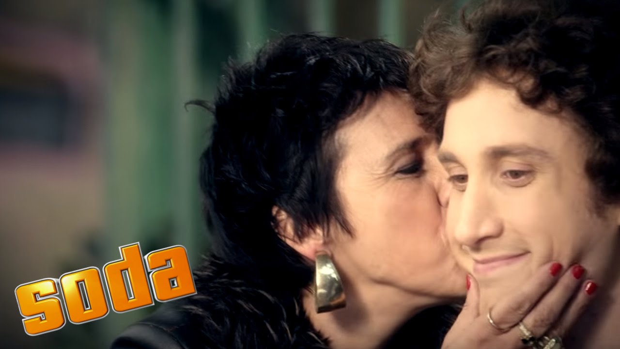 La mère de ludo (isabelle nanty) I SODA - Saison 3 (Kev Adams ; William Lebghil)