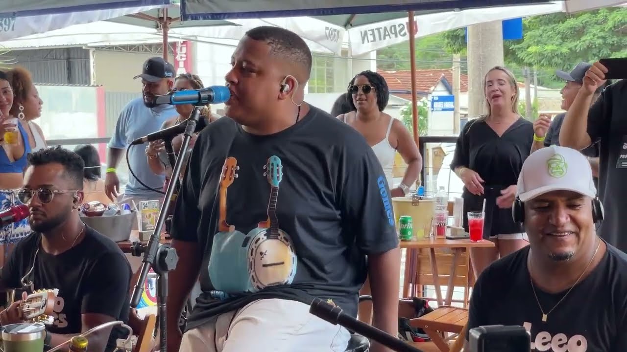 Pagode do Leeo Gomes - Momentos/Pra n&atilde;o pensar em voc&ecirc;/N&atilde;o foi atoa/Ref&eacute;m do cora&ccedil;&atilde;o/ ...